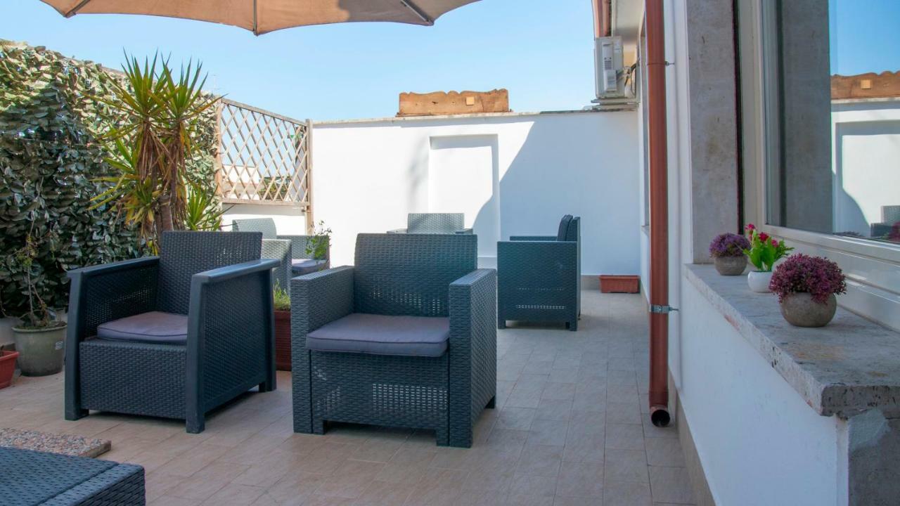 Rome Apartment With Terrace Autonomous Buitenkant foto